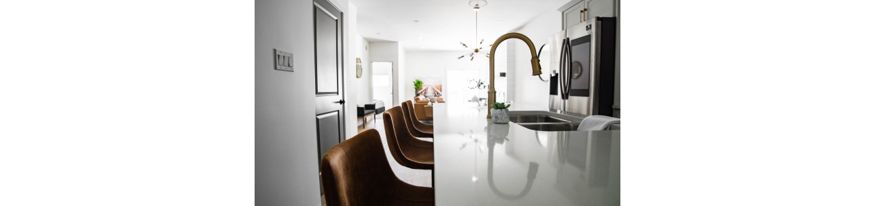 Tout pour une cuisine et salle de bain à la fois tendance et moderne